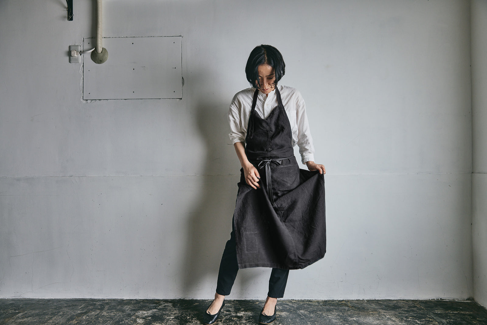 エプロン DORA ブラック – いちじつ - ともに生きる、道具と日用品