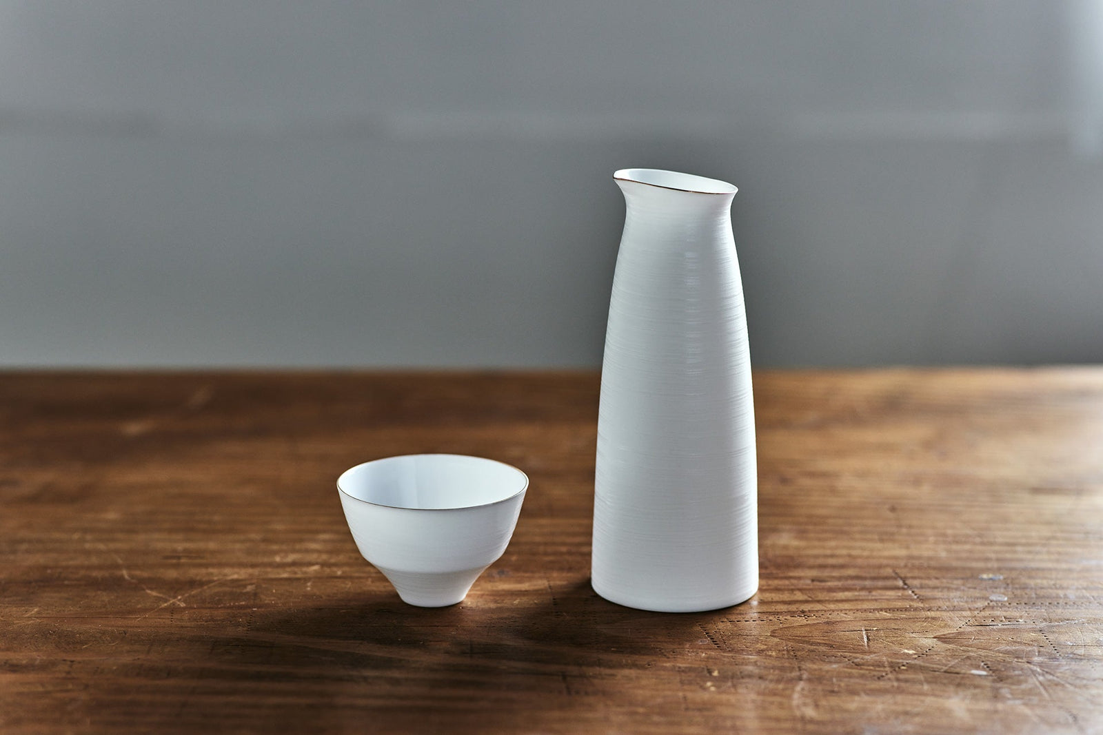 やま平窯のエッグシェル 徳利 – いちじつ - ともに生きる、道具と日用品