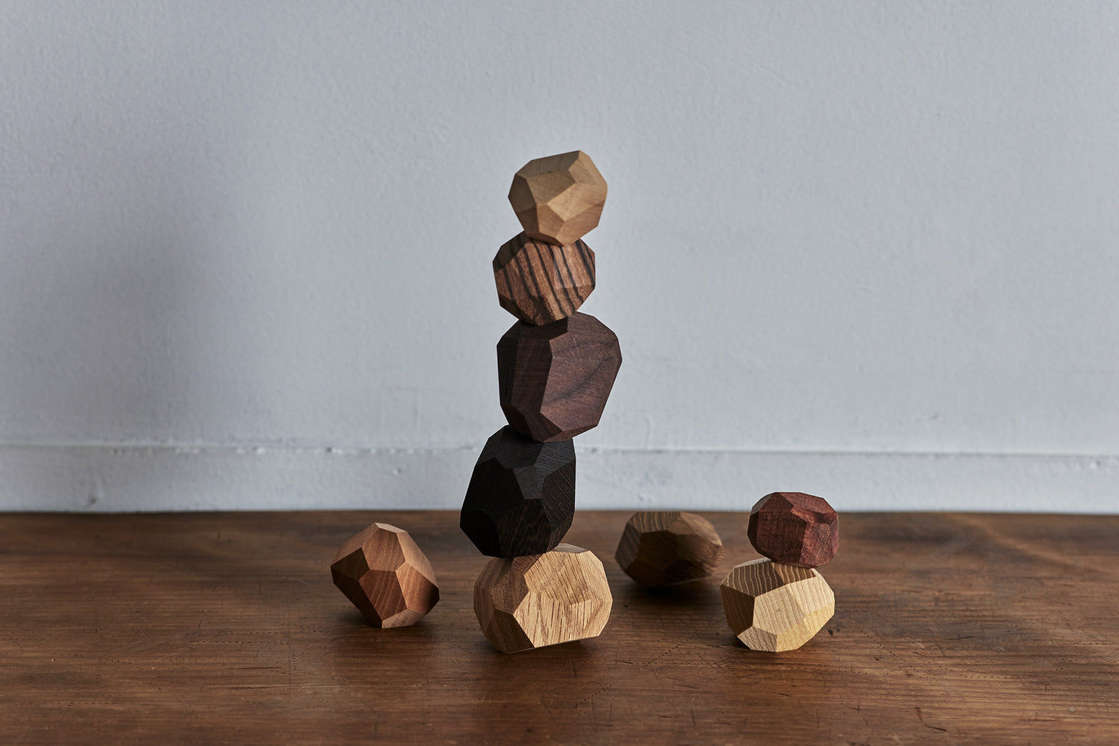 A4（エーヨン）のtumi-isi／ツミイシ 木製ブロック ミニ 世界の広葉樹