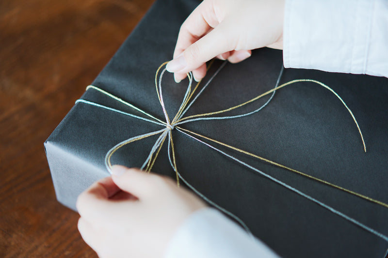 金・銀の紐は12月25日（木）までの期間限定になります。