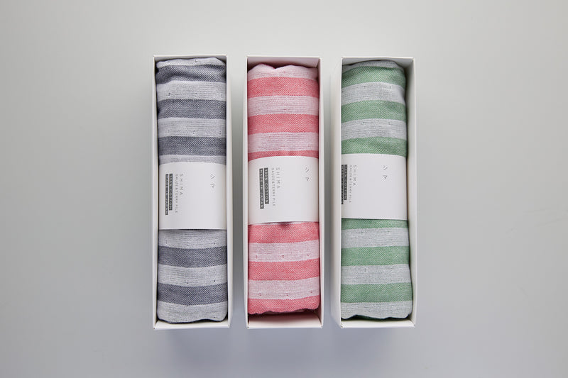 「シマ」のフェイスタオル3色をセットに。