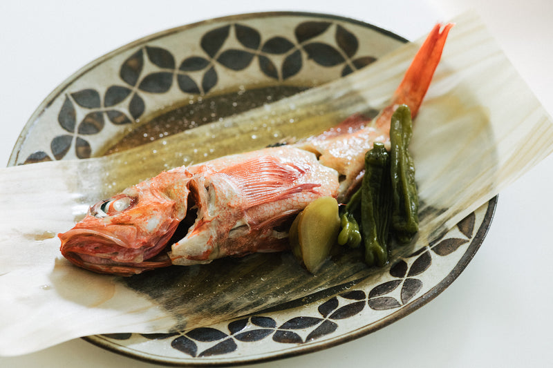 煮魚の下に敷くだけで、いつもの料理が特別なものに。＊写真はロングを使用