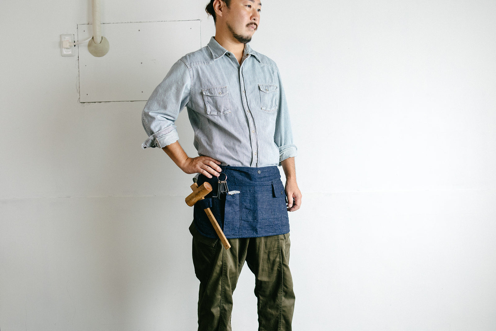 CUMO（クモ）のエプロン HAMMER デニム – いちじつ - ともに生きる