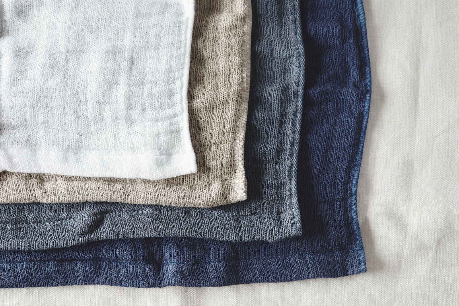 SHINTO TOWEL（神藤タオル）の2.5重ガーゼ ハンディタオル – いちじつ