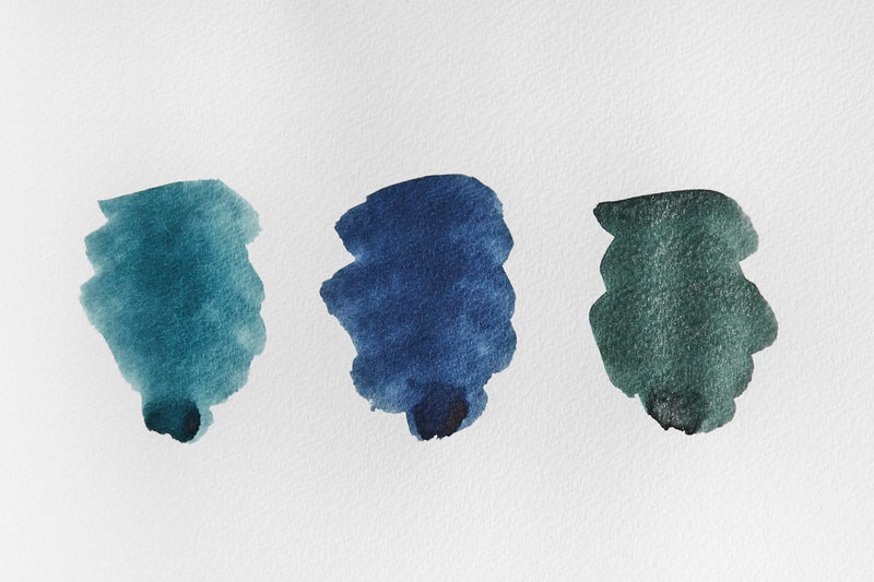 「京の音」の青系インクを比べてみました。左から秘色、青鈍、緑釉色。